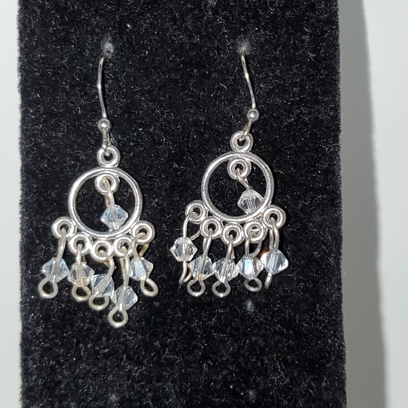 ⬇️$31 Earrings - Picture 2 of 6